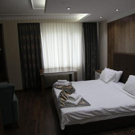 Family Apart Hotel อิสตันบูล ภายนอก รูปภาพ